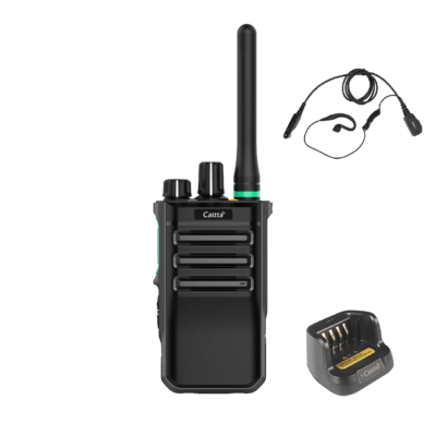 Caltta PH600 UHF DMR met C-ring oortje en enkelvoudige lader